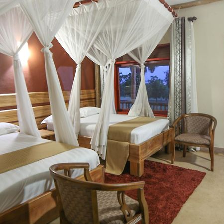 Pakuba Safari Lodge Nwoya Eksteriør bilde